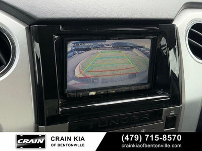 2019 Toyota Tundra SR5 - 4WD / CLEAN CARFAX / LIFTED!