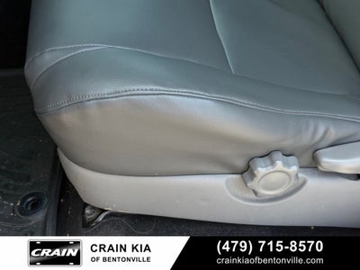 2014 Toyota Tacoma Base V6 - 4WD / CLEAN CARFAX HISTORY