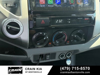2014 Toyota Tacoma Base V6 - 4WD / CLEAN CARFAX HISTORY