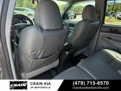 2014 Toyota Tacoma Base V6 - 4WD / CLEAN CARFAX HISTORY