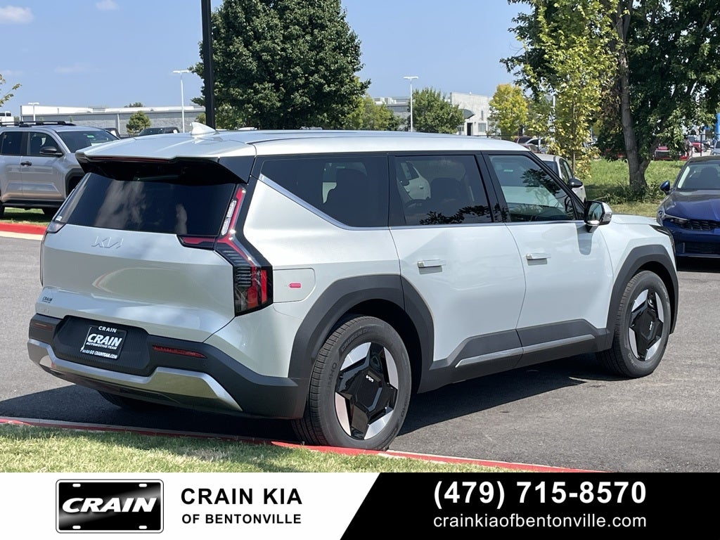 2026 Kia EV9 Light Long Range