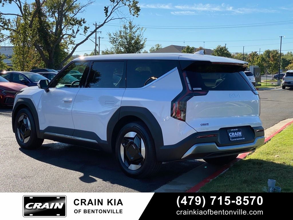 2026 Kia EV9 Light Long Range