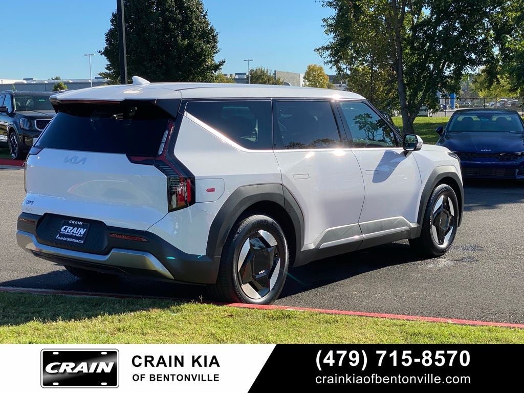 2026 Kia EV9 Light Long Range