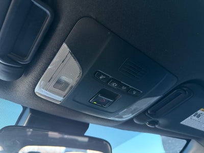 2022 Toyota Corolla SE - CLEAN CARFAX