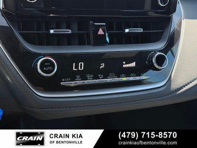 2020 Toyota Corolla SE - CLEAN CARFAX HISTORY