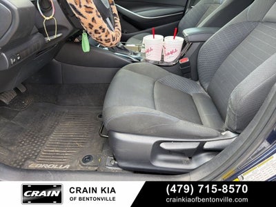 2020 Toyota Corolla SE - CLEAN CARFAX HISTORY