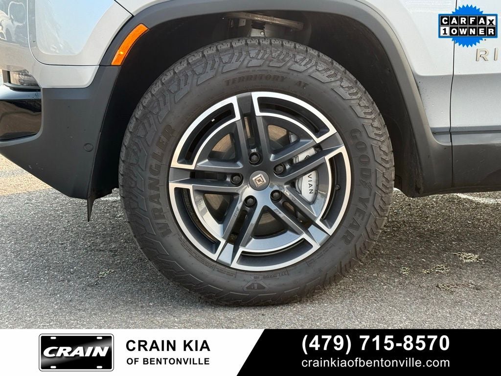 2025 Rivian R1T Adventure Dual Motor Standard Pack - AWD / CLEAN CARFAX / ONE OWNER