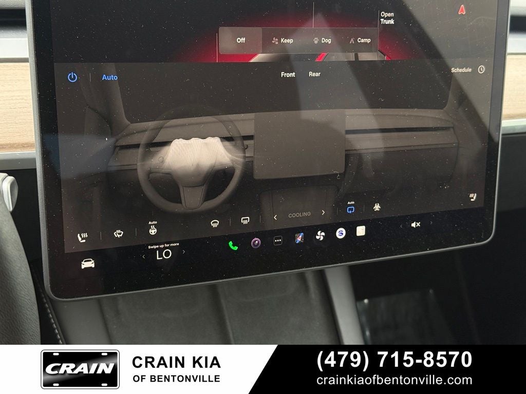 2024 Tesla Model Y Long Range - AWD / CLEAN CARFAX / ONE OWNER