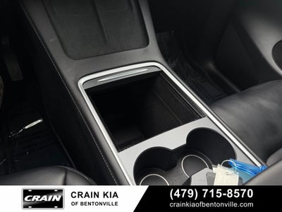 2024 Tesla Model Y Long Range - AWD / CLEAN CARFAX / ONE OWNER