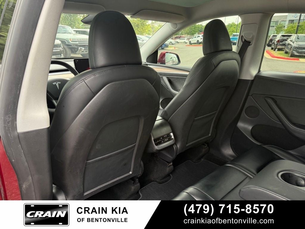 2024 Tesla Model Y Long Range - AWD / CLEAN CARFAX / ONE OWNER