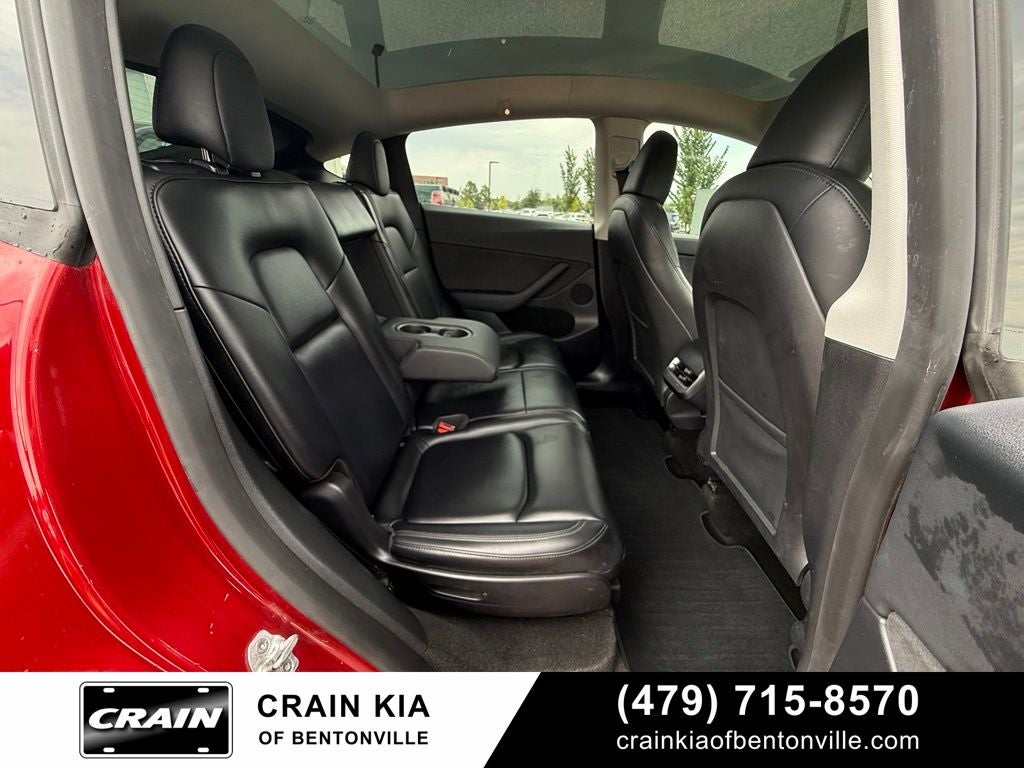 2024 Tesla Model Y Long Range - AWD / CLEAN CARFAX / ONE OWNER