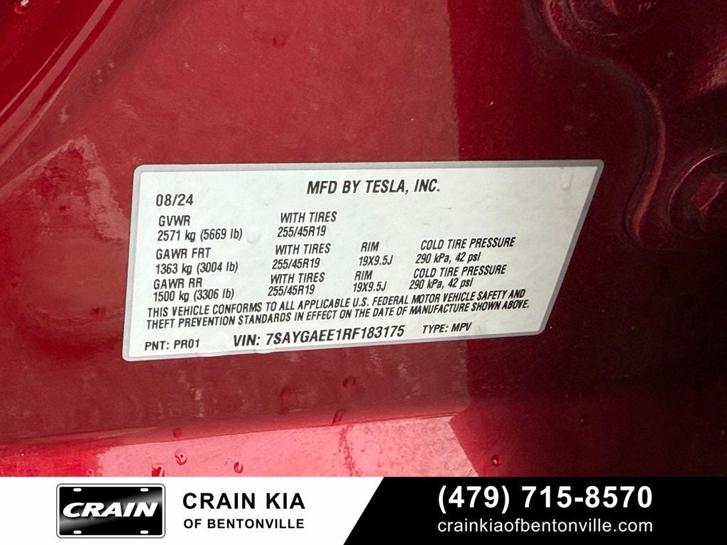 2024 Tesla Model Y Long Range - AWD / CLEAN CARFAX / ONE OWNER