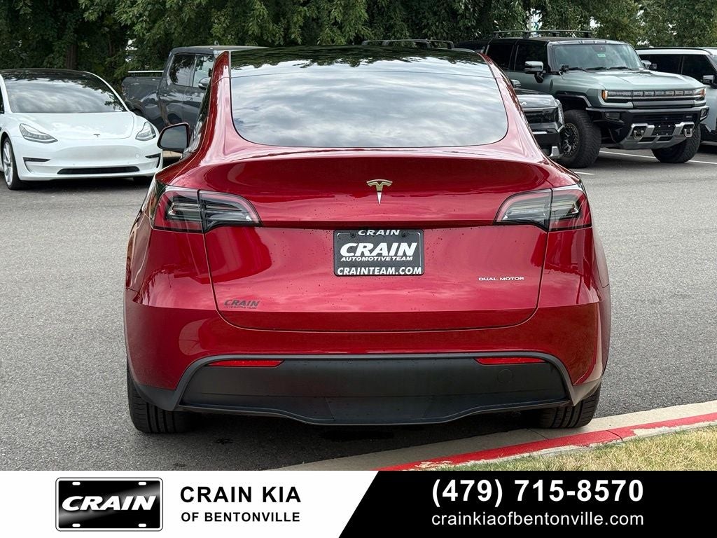 2024 Tesla Model Y Long Range - AWD / CLEAN CARFAX / ONE OWNER
