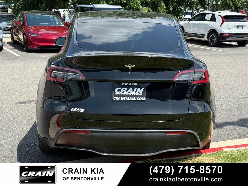 2024 Tesla Model Y Long Range - AWD / CLEAN CARFAX / ONE OWNER