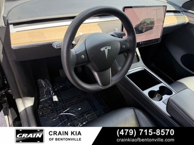 2024 Tesla Model Y Long Range - AWD / CLEAN CARFAX / ONE OWNER