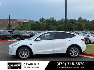 2023 Tesla Model Y Long Range - AWD / CLEAN CARFAX / ONE OWNER