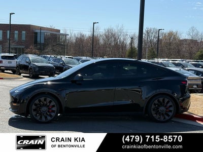 2023 Tesla Model Y Performance - AWD / CARFAX ONE OWNER