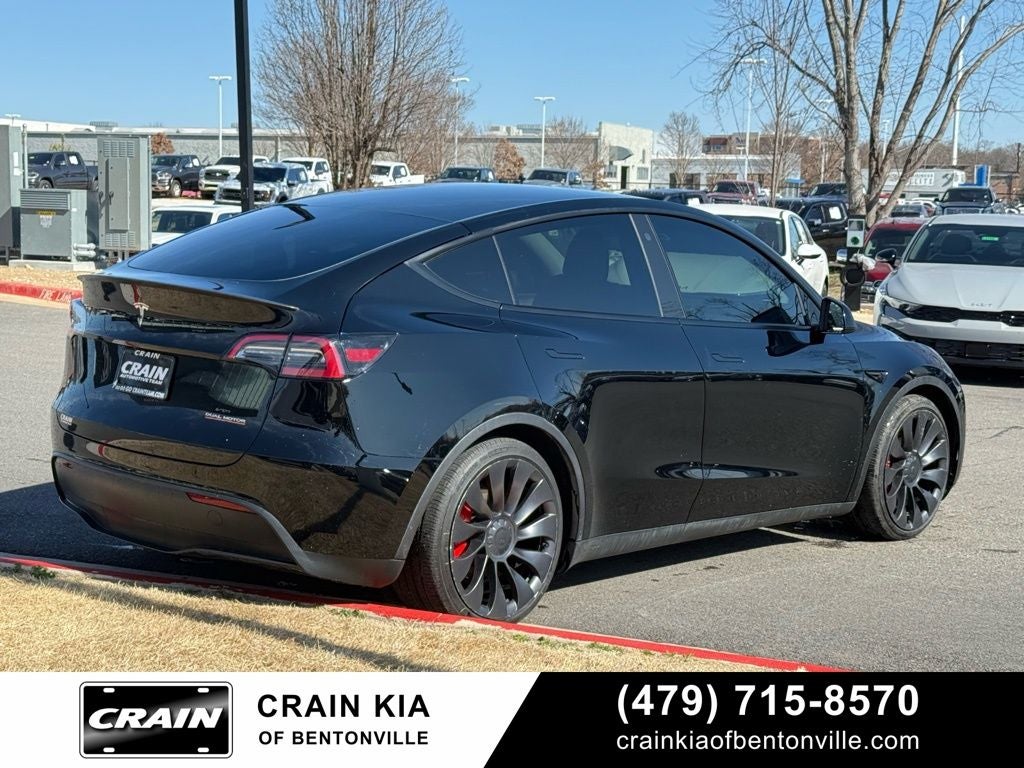 2023 Tesla Model Y Performance - AWD / CARFAX ONE OWNER