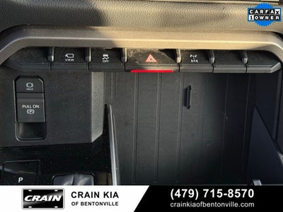 2025 Toyota Sequoia SR5 - 4WD / SUNROOF / CARFAX ONE OWNER