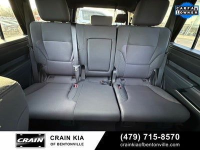2025 Toyota Sequoia SR5 - 4WD / SUNROOF / CARFAX ONE OWNER