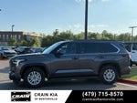 2025 Toyota Sequoia SR5 - 4WD / CLEAN CARFAX / ONE OWNER