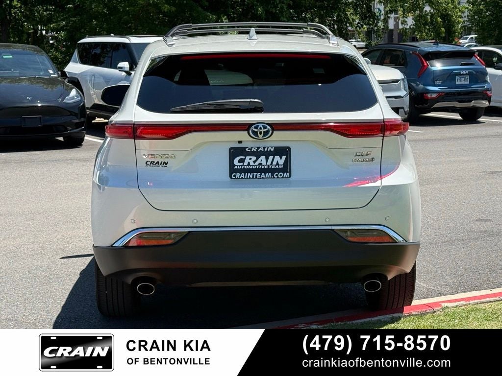 2022 Toyota Venza XLE - AWD