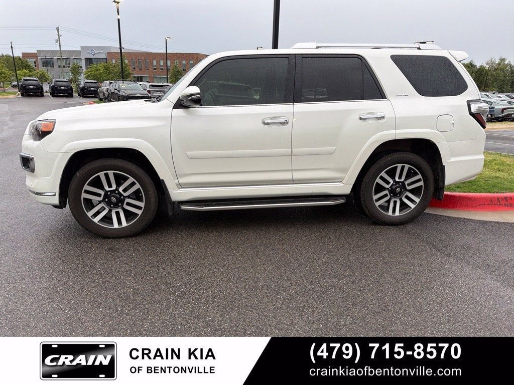 2021 Toyota 4Runner Limited - 4WD / SUNROOF