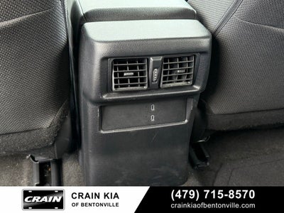 2025 Toyota 4Runner SR5 - 4WD / CLEAN CARFAX / ONE OWNER