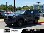 2025 Toyota 4Runner SR5 - 4WD / CLEAN CARFAX / ONE OWNER