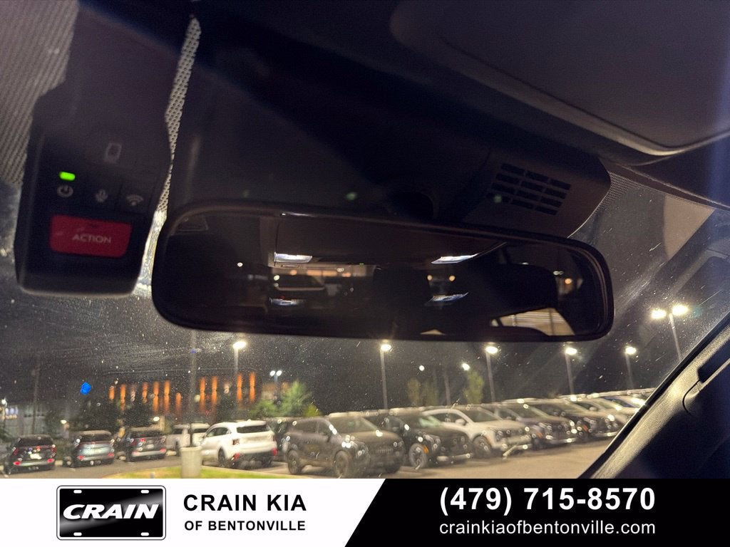 2025 Toyota 4Runner SR5 - 4WD / CLEAN CARFAX / ONE OWNER