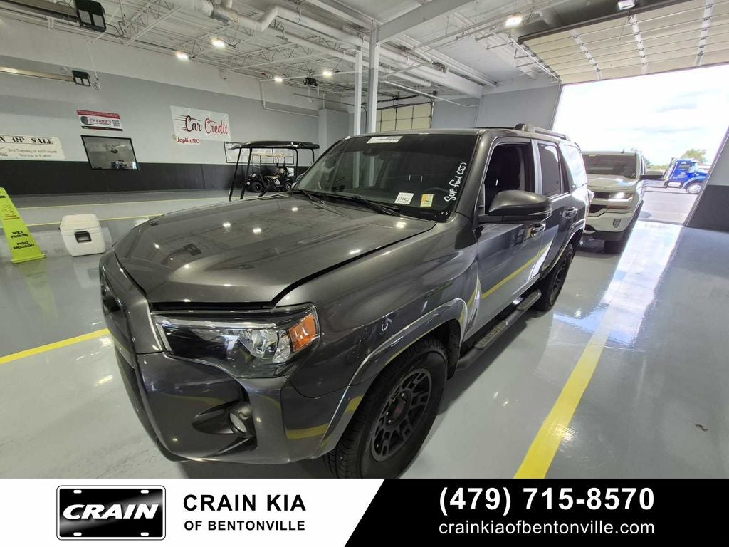 2020 Toyota 4Runner SR5 Premium - SUNROOF / CLEAN CARFAX / PREMIUM