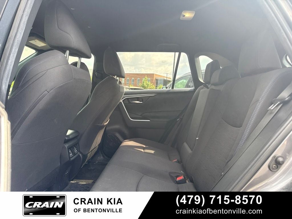 2022 Toyota RAV4 Hybrid SE - AWD / CLEAN CARFAX / ONE OWNER