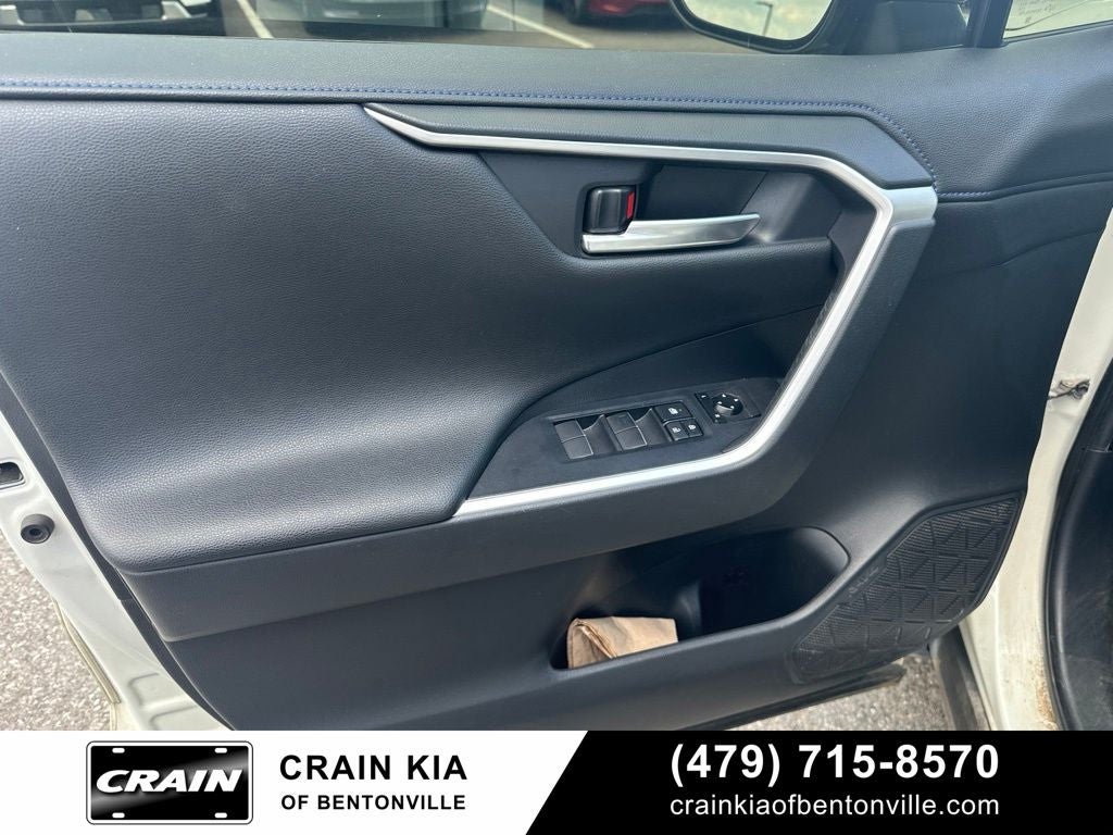 2020 Toyota RAV4 Hybrid XSE - AWD / SUNROOF / CLEAN CARFAX