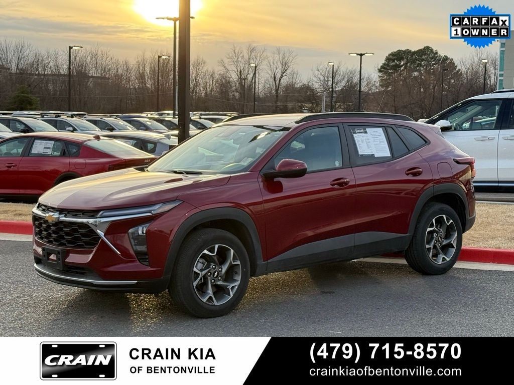 2025 Chevrolet Trax LT - CLEAN CARFAX / ONE OWNER