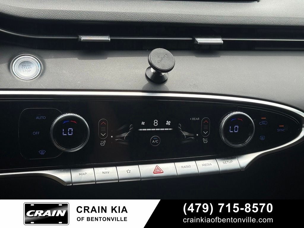 2022 Genesis GV70 2.5T - AWD / CLEAN CARFAX