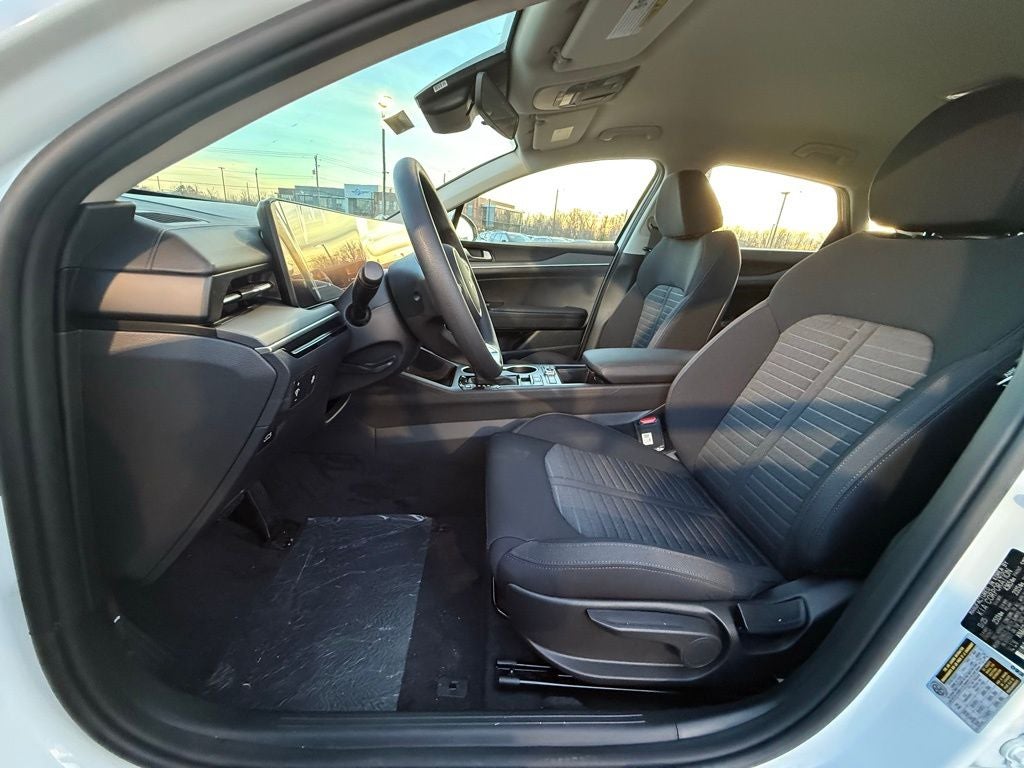 2026 Kia K5 LXS