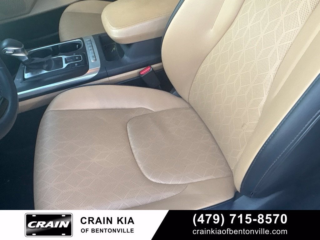 2024 Kia Carnival LX | CARFAX ONE OWNER!