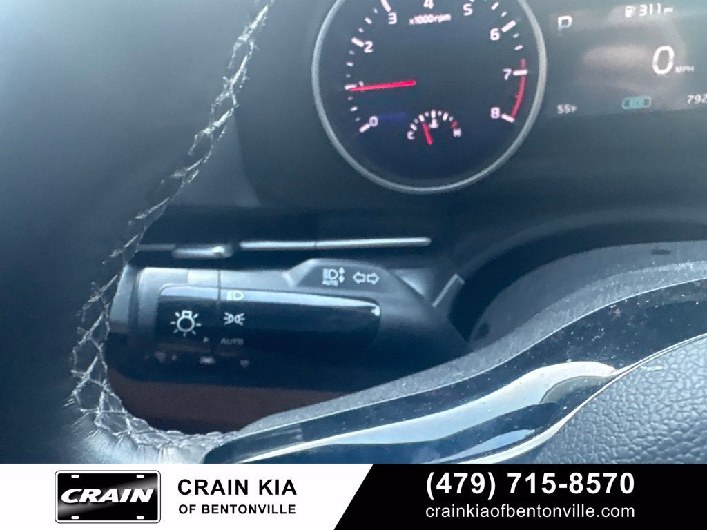 2024 Kia Carnival LX | CARFAX ONE OWNER!