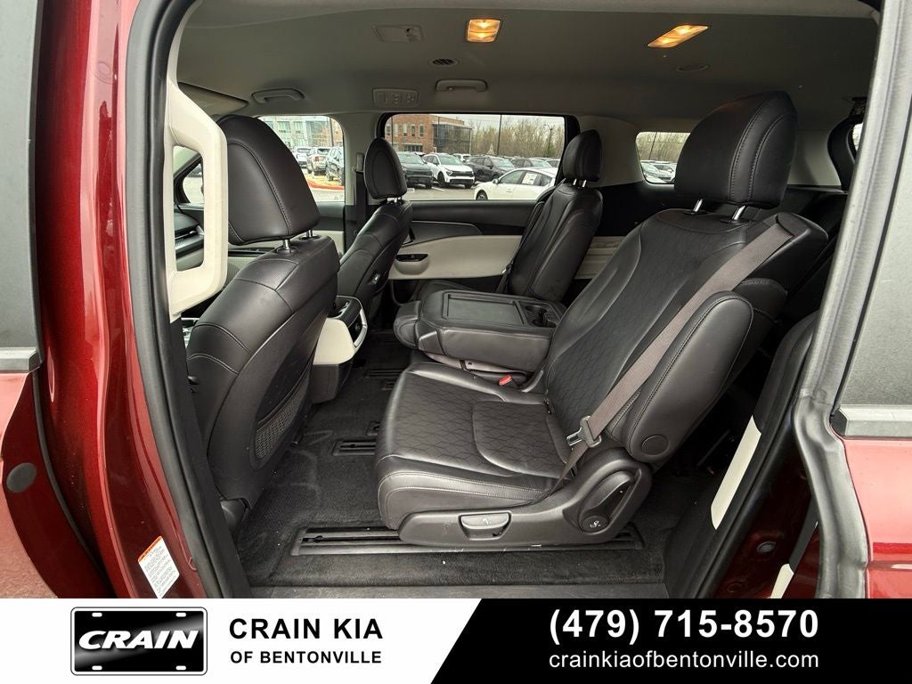 2024 Kia Carnival LX - KIA CPO / CARFAX ONE OWNER
