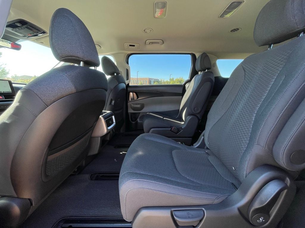 2026 Kia Carnival LX