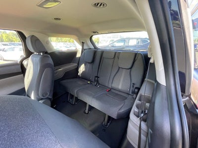 2026 Kia Carnival LX