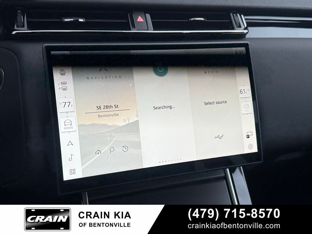 2025 Land Rover Range Rover Velar Dynamic SE - AWD / PANORAMIC SUNROOF
