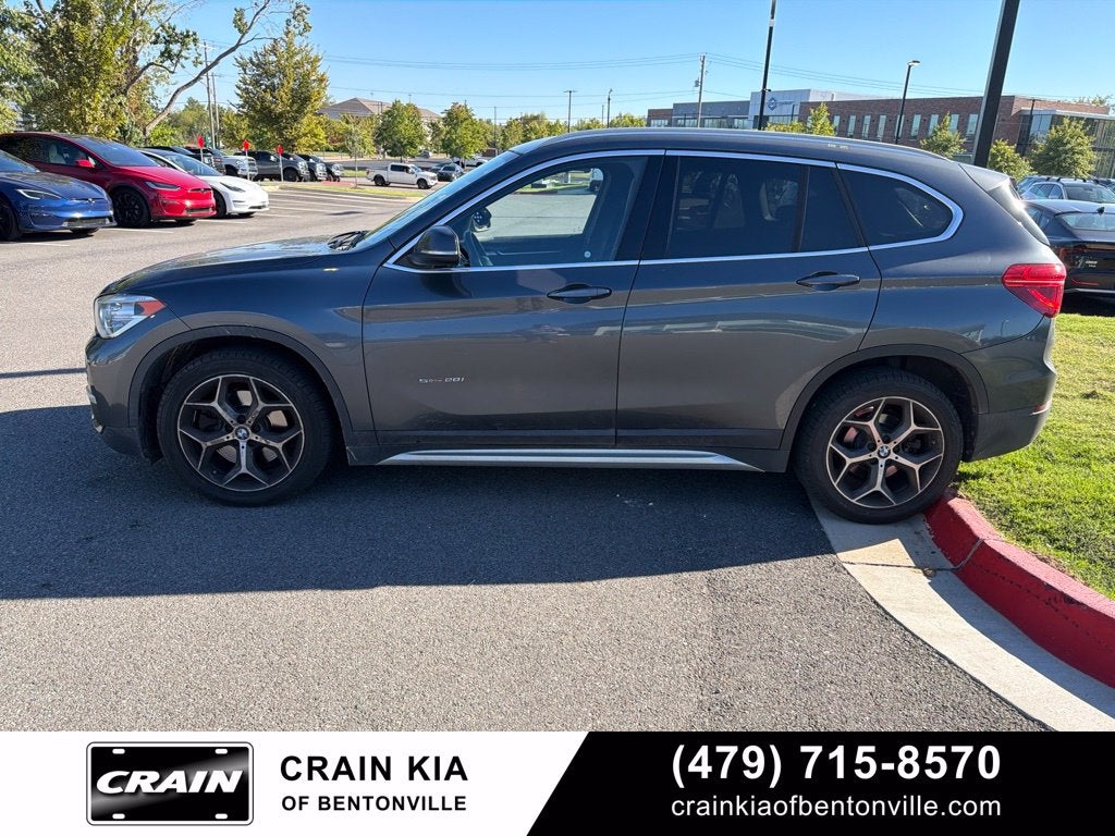 2017 BMW X1 sDrive28i - PANORAMIC SUNROOF