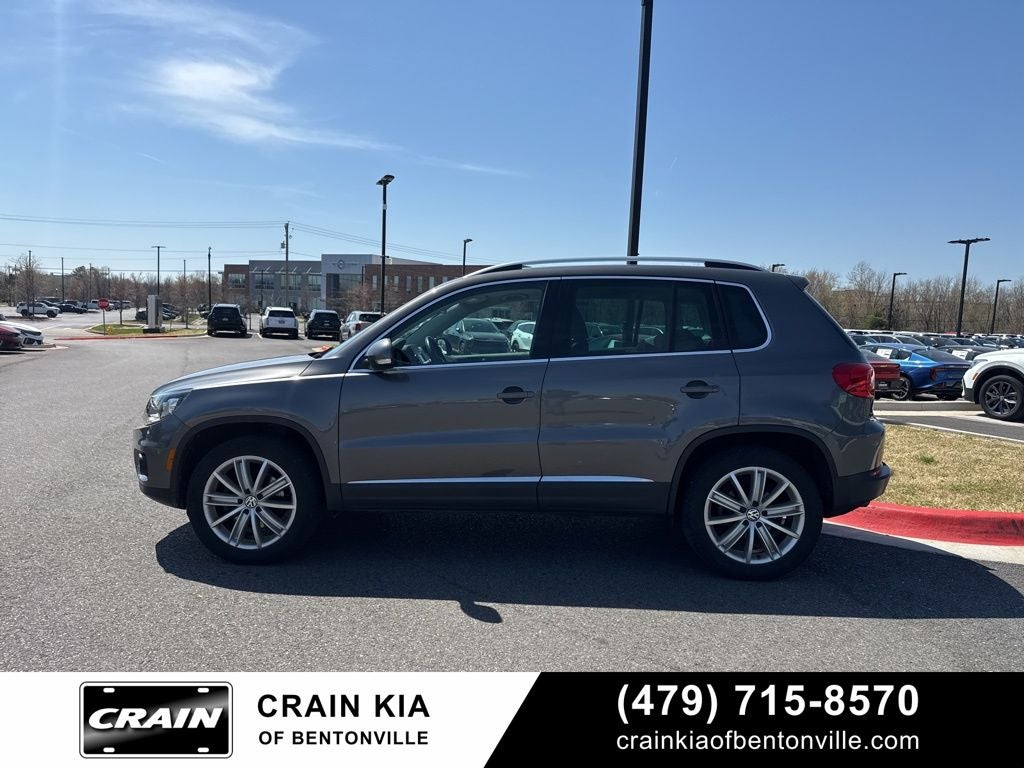 2016 Volkswagen Tiguan SE 4Motion - AWD / SUNROOF / CLEAN CARFAX