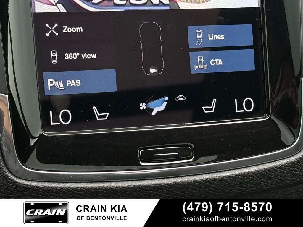 2020 Volvo XC90 T6 Momentum - AWD / PANORAMIC SUNROOF