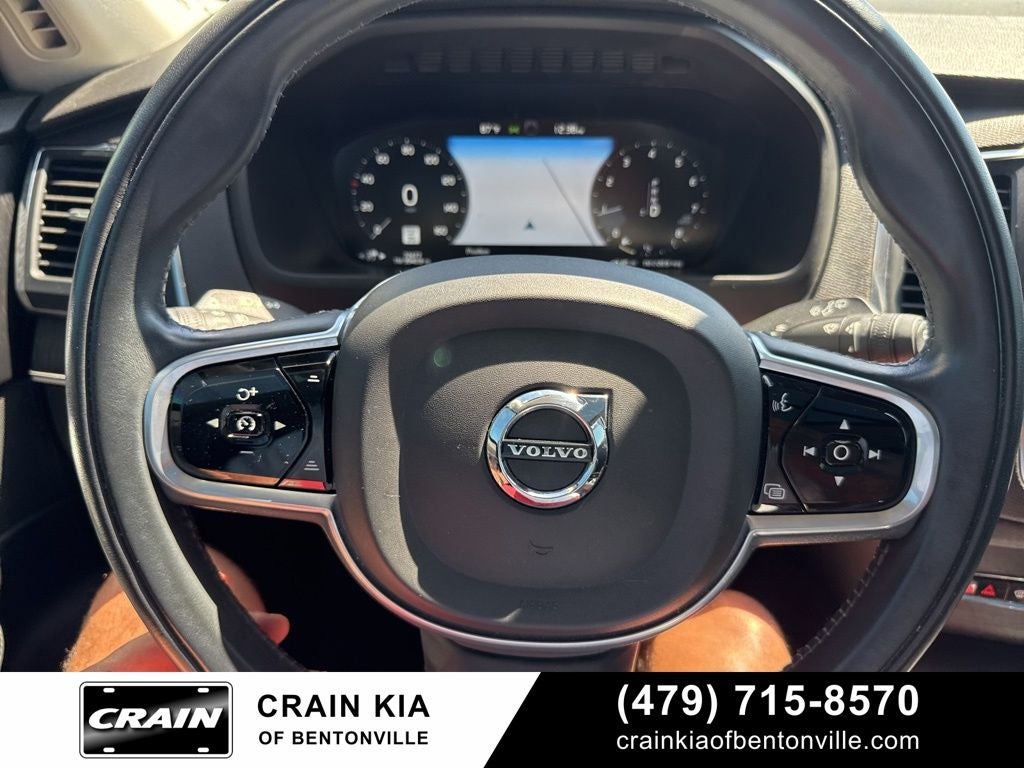 2020 Volvo XC90 T6 Momentum - AWD / PANORAMIC SUNROOF