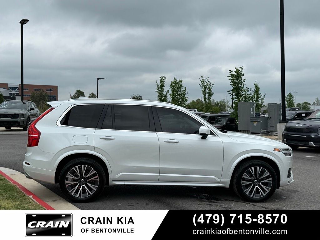 2020 Volvo XC90 T6 Momentum - AWD / PANORAMIC SUNROOF