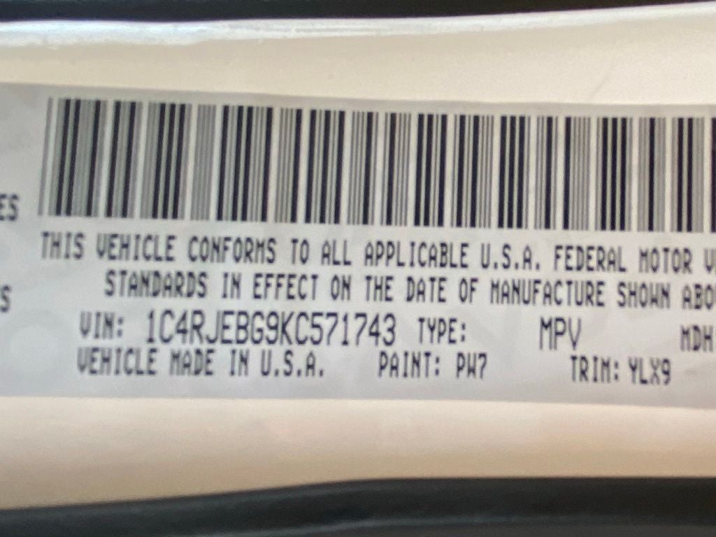 2019 Jeep Grand Cherokee Limited PANO SUNROOF / HEATED SEATS / CLEAN CARFAX