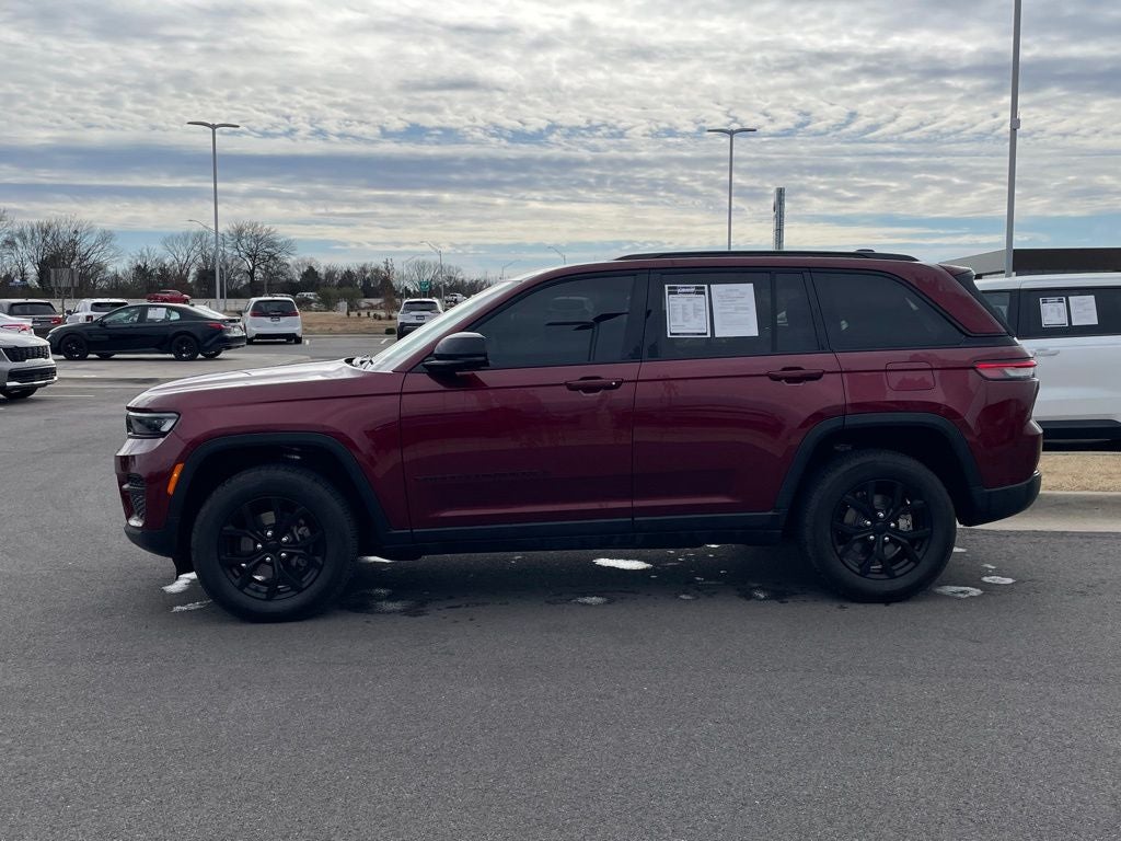 2024 Jeep Grand Cherokee Altitude X 4X4 / HEATED SEATS