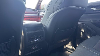 2026 Jeep Grand Cherokee Laredo 4X4